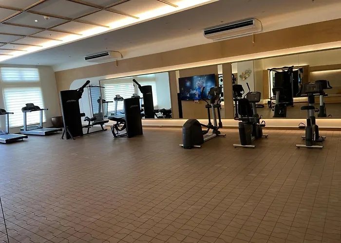 86 Sqm, 3br Condo, Free Prking, Wifi, Ntflx * 马尼拉
