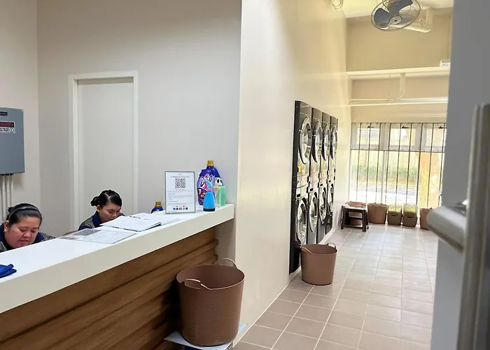 86 Sqm, 3br Condo, Free Prking, Wifi, Ntflx