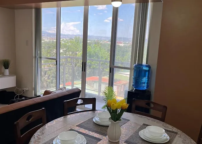 86 Sqm, 3br Condo, Free Prking, Wifi, Ntflx 公寓
