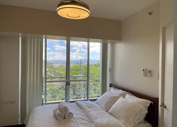 86 Sqm, 3br Condo, Free Prking, Wifi, Ntflx