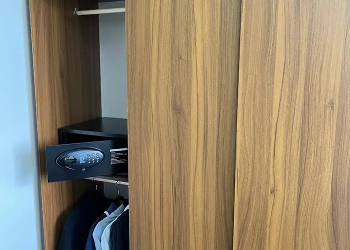 公寓 86 Sqm, 3br Condo, Free Prking, Wifi, Ntflx *