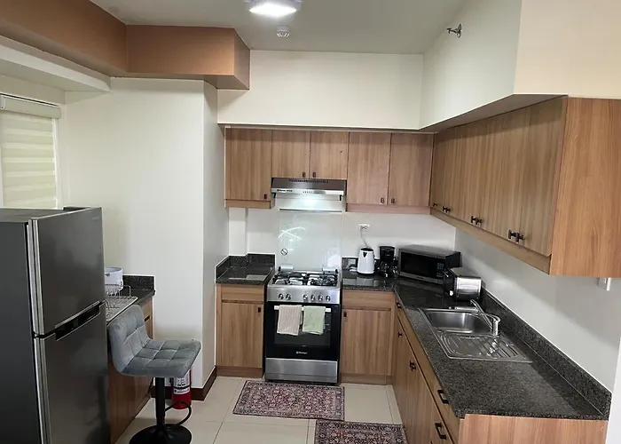 86 Sqm, 3br Condo, Free Prking, Wifi, Ntflx *